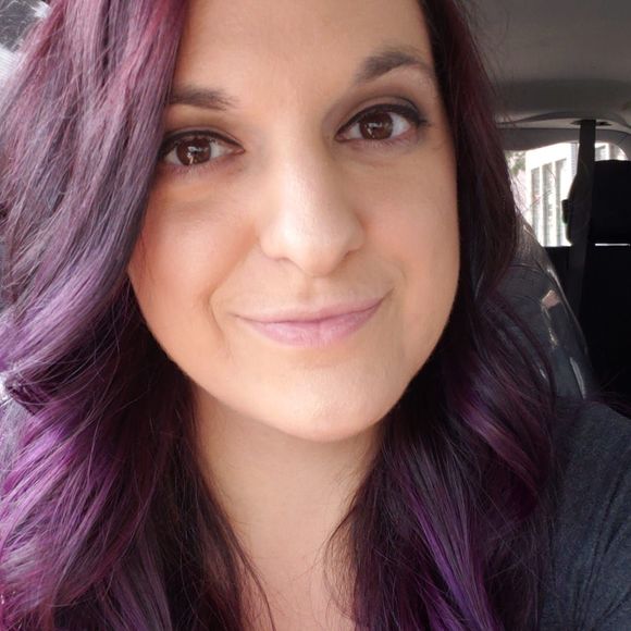 Meet your Posher, Angela - Picture 1 of 1